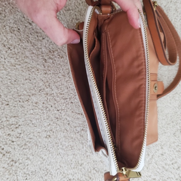 Fossil Women's Kinley Small Crossbody Purse Handbag - Picture 5 of 6